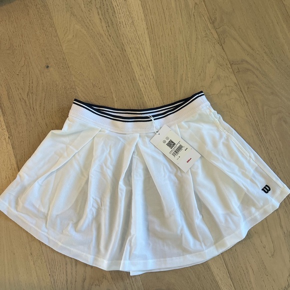Wilson Dresses & Skirts - Wilson White Tennis Skirt with Navy Trim